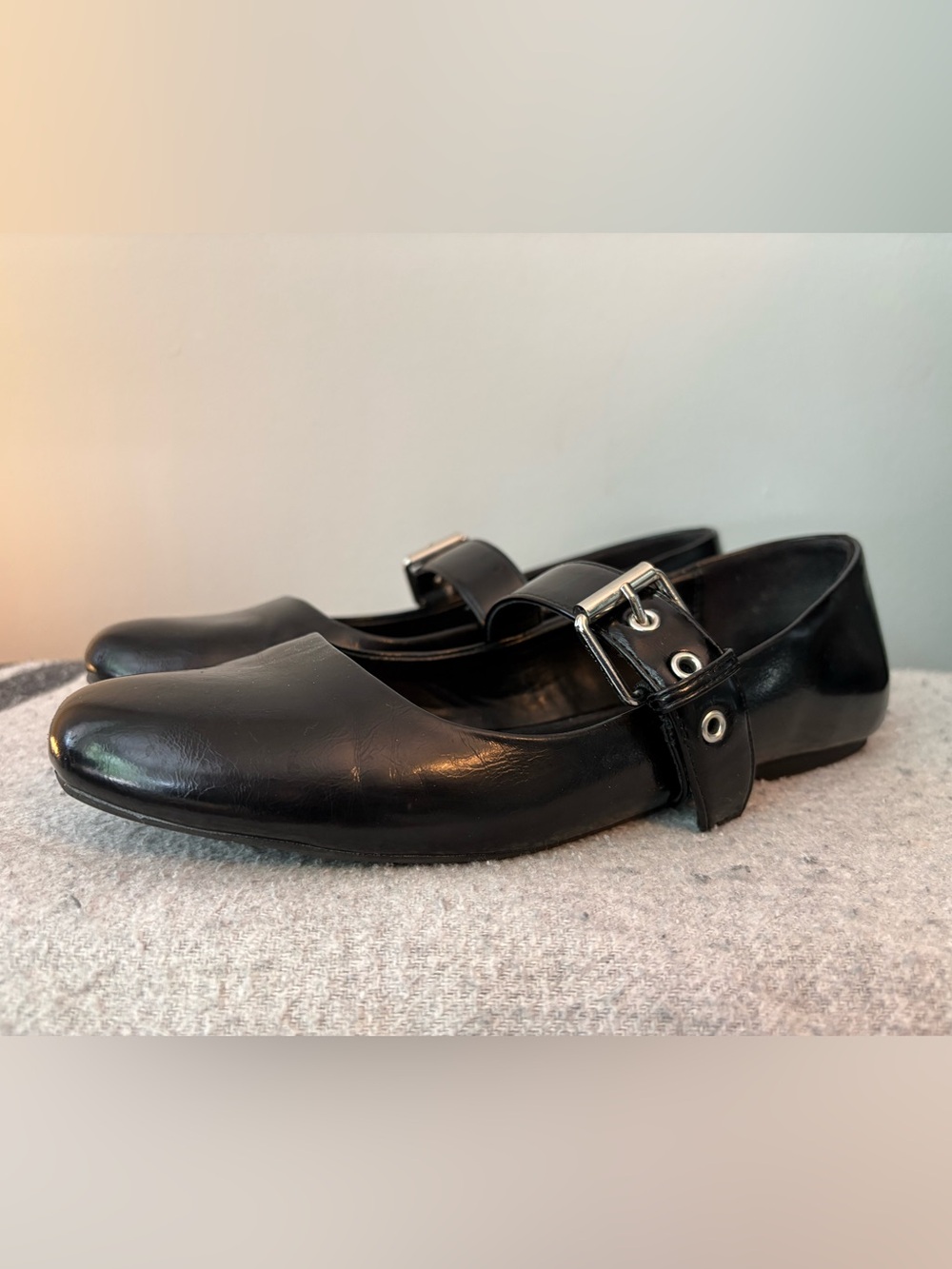 DV by Dolce Vita Black Mary Jane Flats size 8